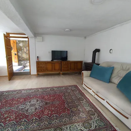 Kuca Za Odmor Sa Bazenom Diva Grabovica *